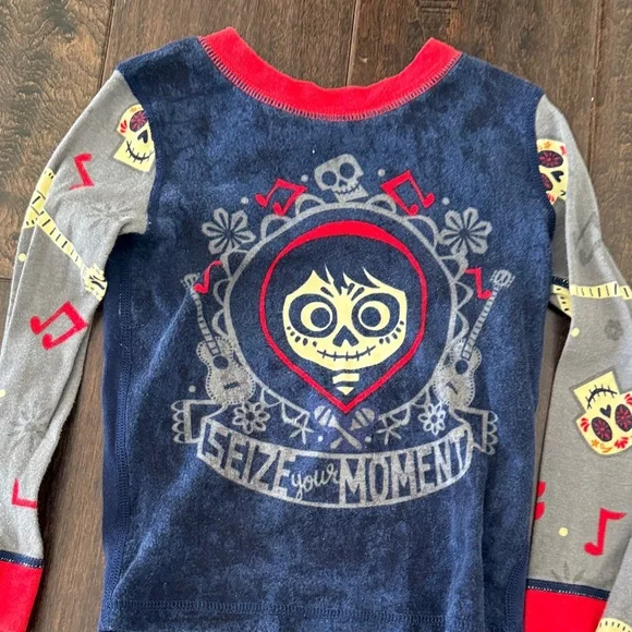Rare Gender Neutral Disney Pixar Coco Miguel Seize Your Moment Pajamas! - Picture 3 of 16